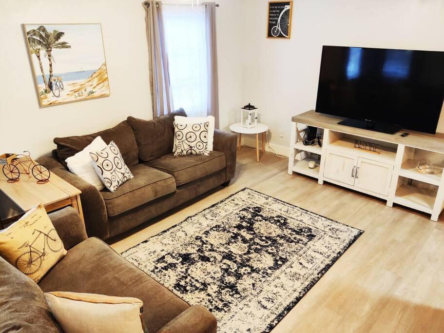 Venice Beach Within 5 Min Drive, Near The Tennis Courts And Park, Sleeps 5 노코미스 외부 사진