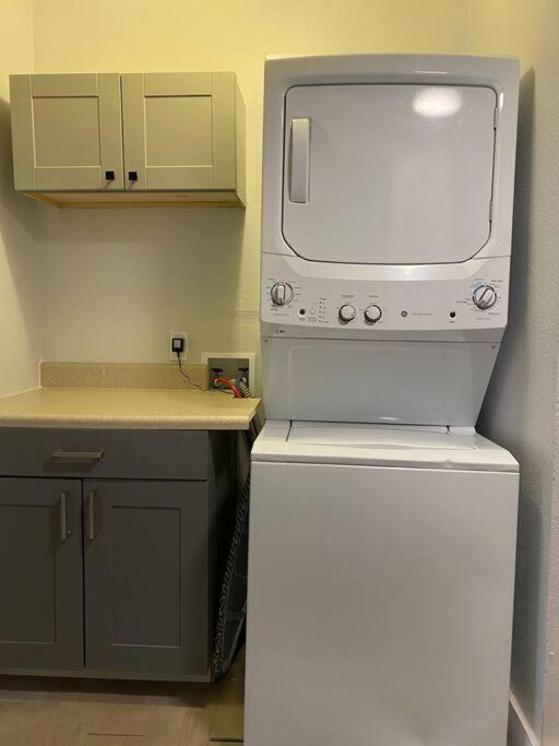 Venice Beach Within 5 Min Drive, Near The Tennis Courts And Park, Sleeps 5 노코미스 외부 사진