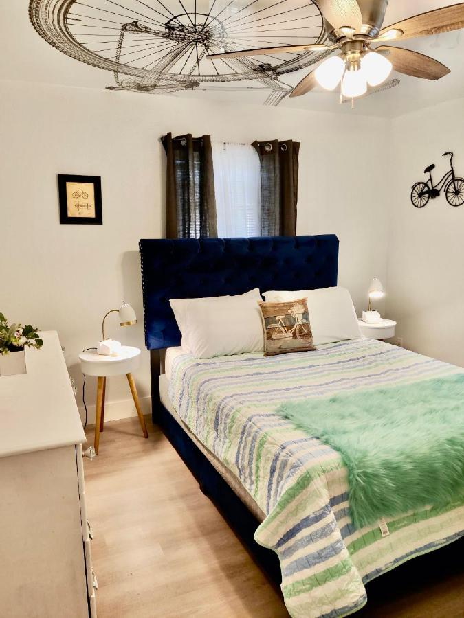 Venice Beach Within 5 Min Drive, Near The Tennis Courts And Park, Sleeps 5 노코미스 외부 사진